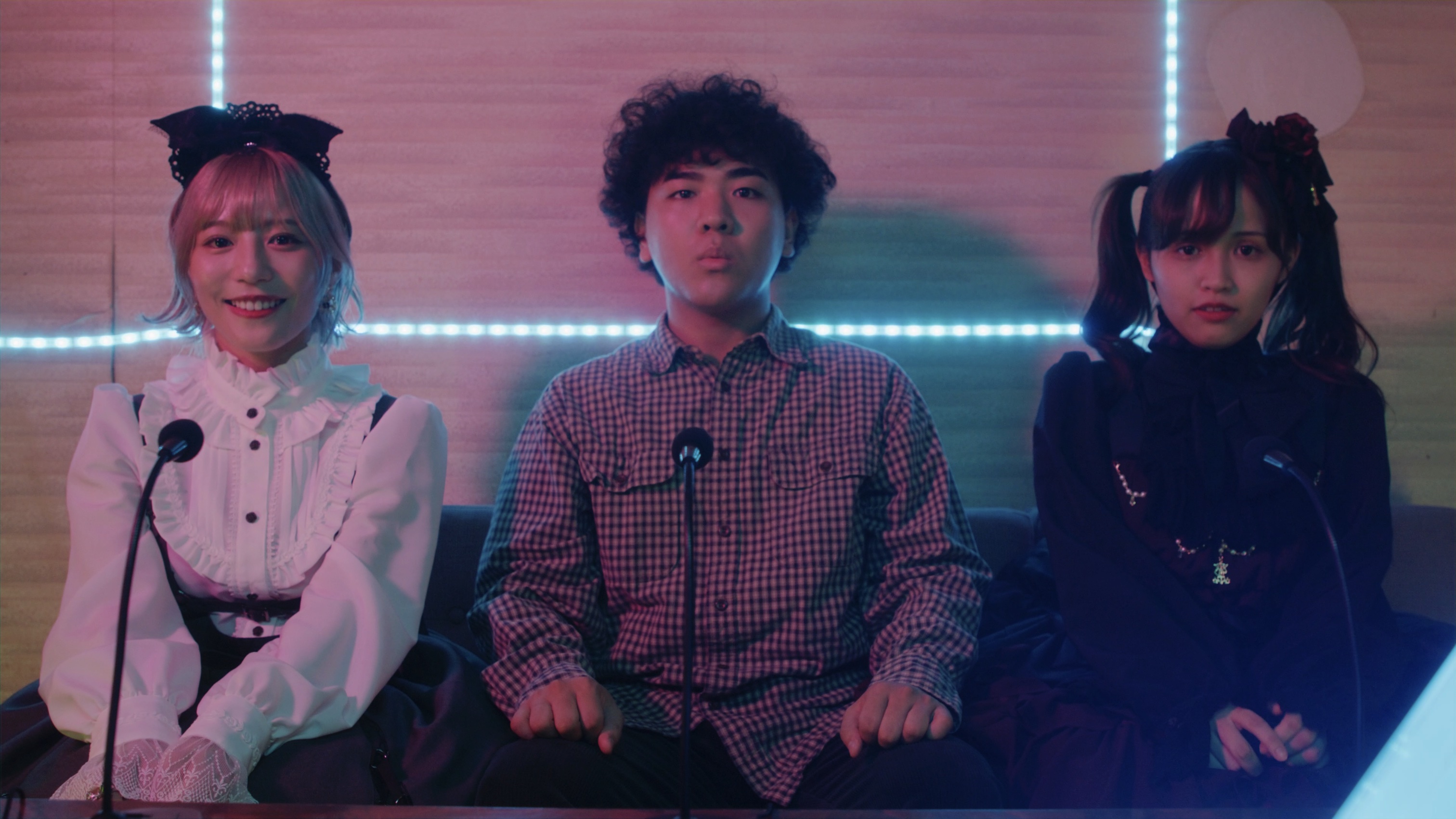 TOKYO MX - 2022年12月27日より5夜連続放送 ・複雑な想いと悩みを持った若者たちのイマドキ「恋」ストーリー。明るくライトなショ ートコメディ!