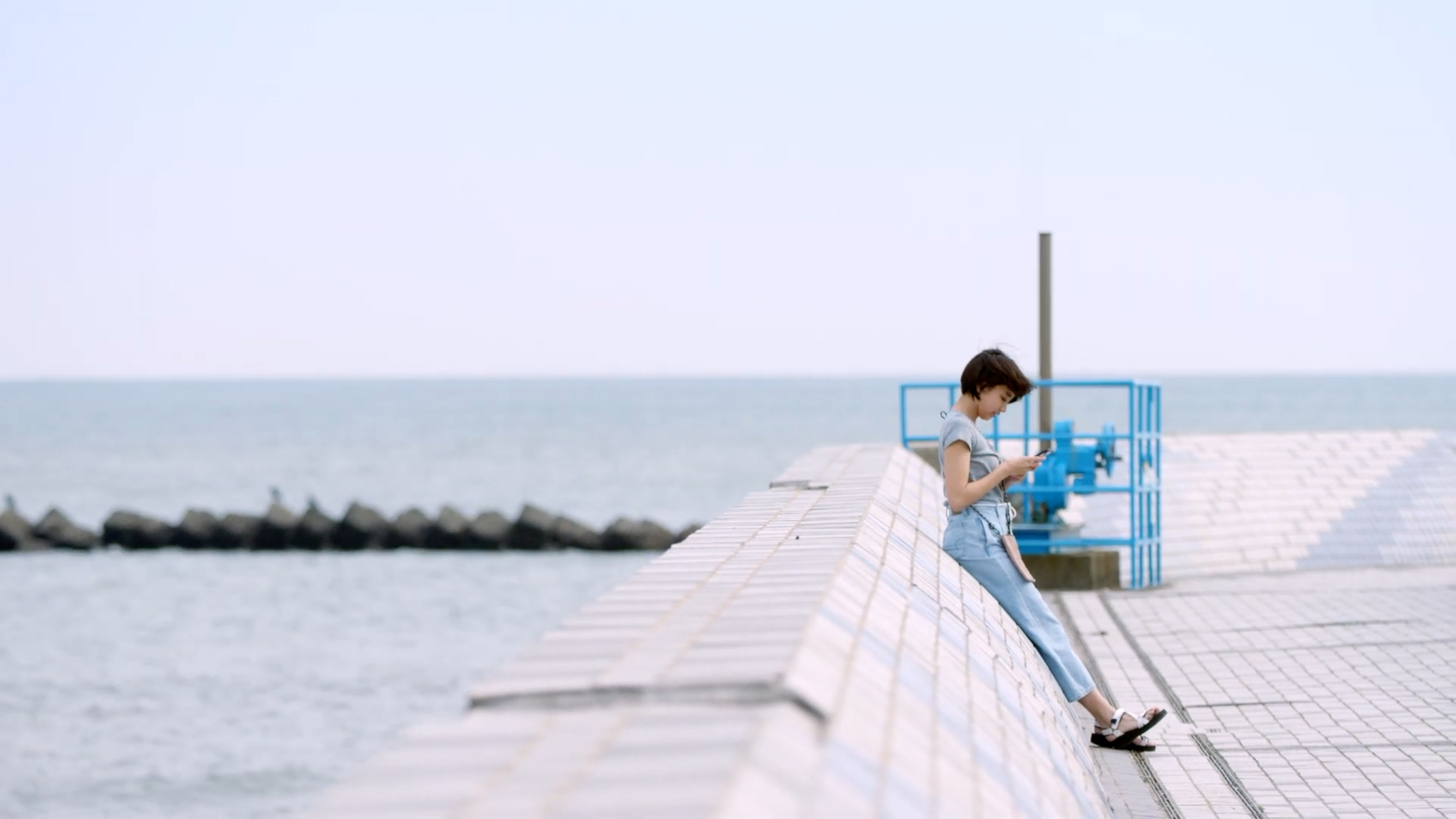 #あおなつ　坂ノ上茜、宇佐卓真、木内舞留、UraN、河野晴日、莉子が出演。湘南を舞台とした男女6名の青春ストーリー。